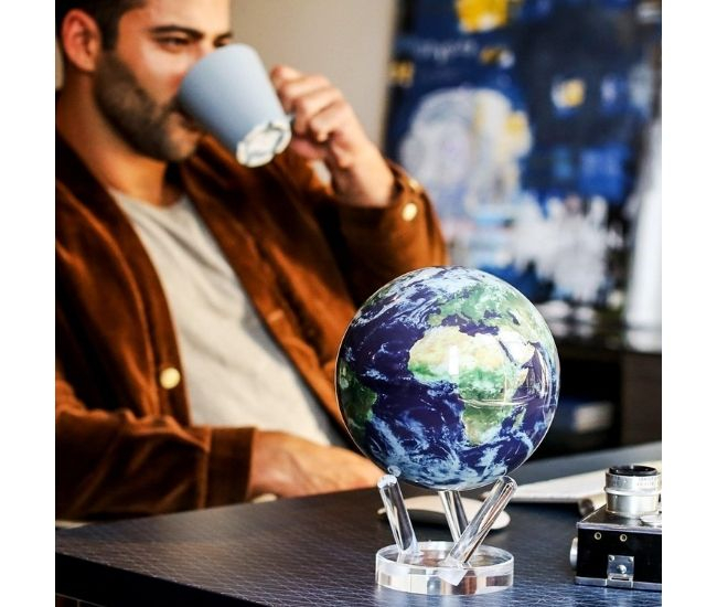 Solar Rotating Earth Globe
